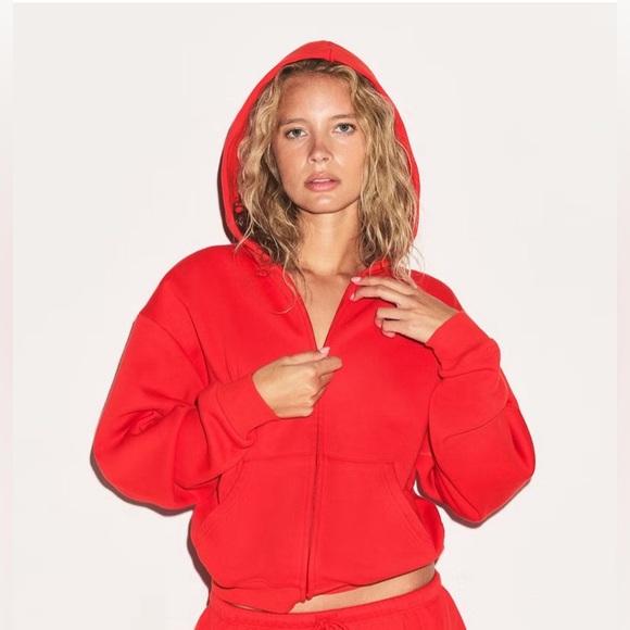 NWT Skims Cotton Fleece Classic Zip Up Hoodie Ruby Size XS - Picture 1 of 2